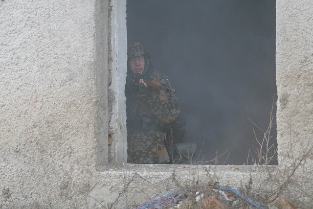 img00176.jpg