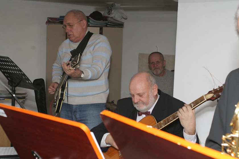 img00013.jpg