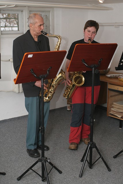 img00027.jpg