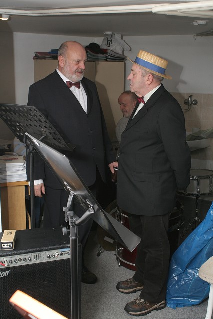 img00054.jpg